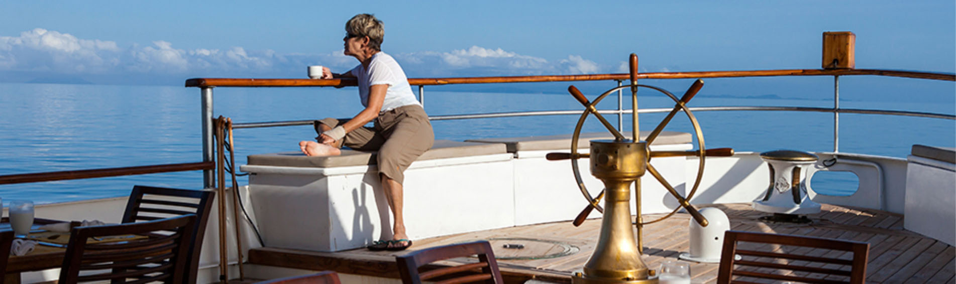 GRACE onboard services Galapagos