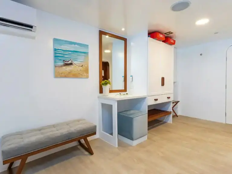 Golden-Stateroom-King-5-800x600 copy