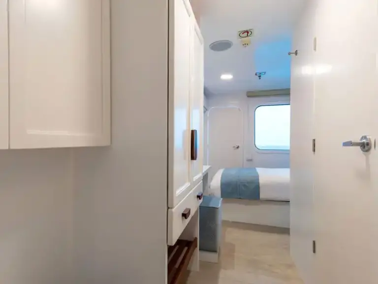 OCEAN SPRAY Golden-Stateroom-Single-3-800x600 copy