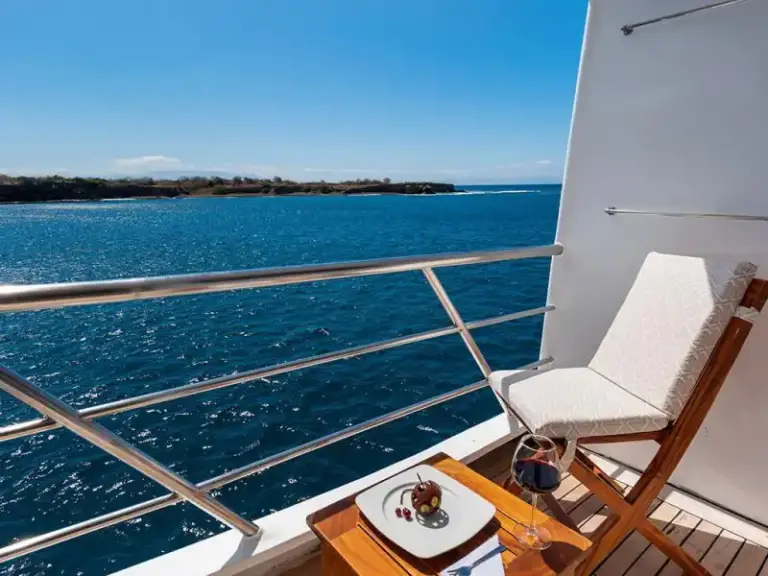 Golden-Stateroom-balcony-4-800x600 copy