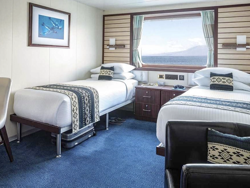 NATIONAL-GEOGRAPHIC-ENDEAVOUR-II-cabins-category-2-upper-deck-image