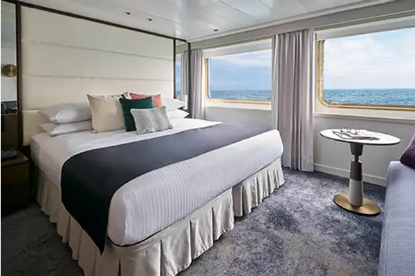 NATIONAL GEOGRAPHIC ISLANDER Guest Suite Bridge Deck cabin SU NATIONAL GEOGRAPHIC ISLANDER Guest Suite Bridge Deck cabin SU