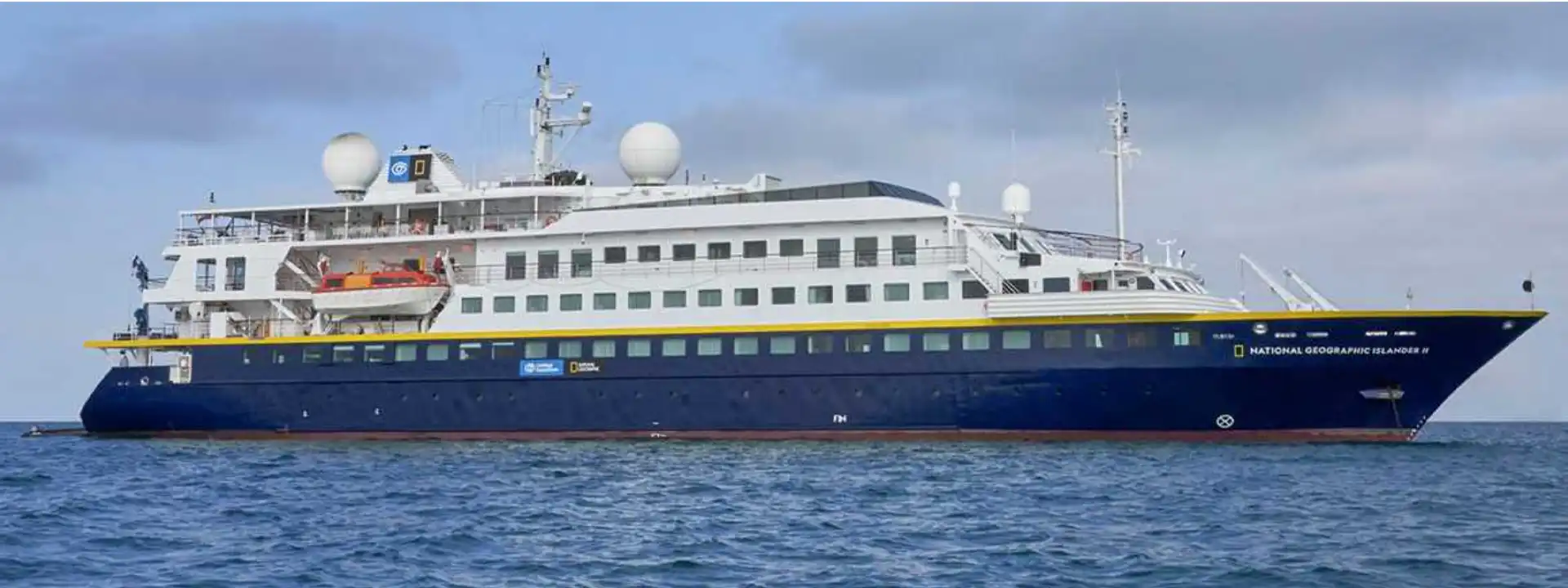 NATIONAL GEOGRAPHIC ISLANDER II slider