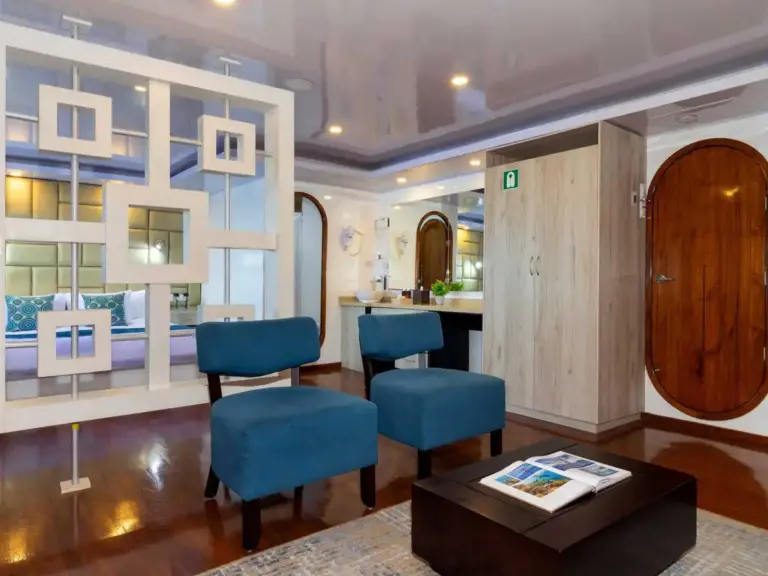 PETREL cabin chairs lounge
