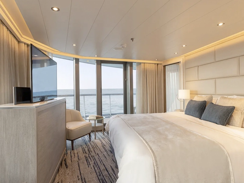 SILVER-ORIGIN-owners-suite-image