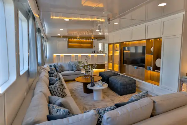 GALAXY DIVER II lounge couches interior