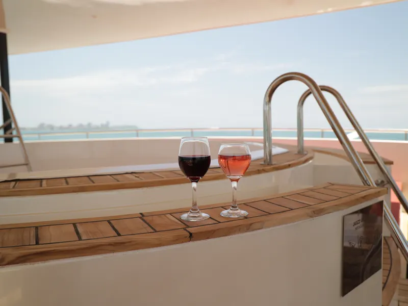 GALAXY-SIRIUS-life-on-board-image