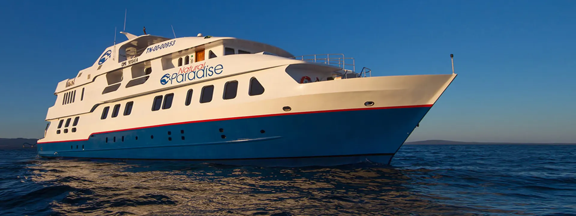 NATURAL-PARADISE-itineraries-slider
