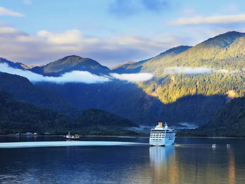 CHILE-CRUISE-patagonia