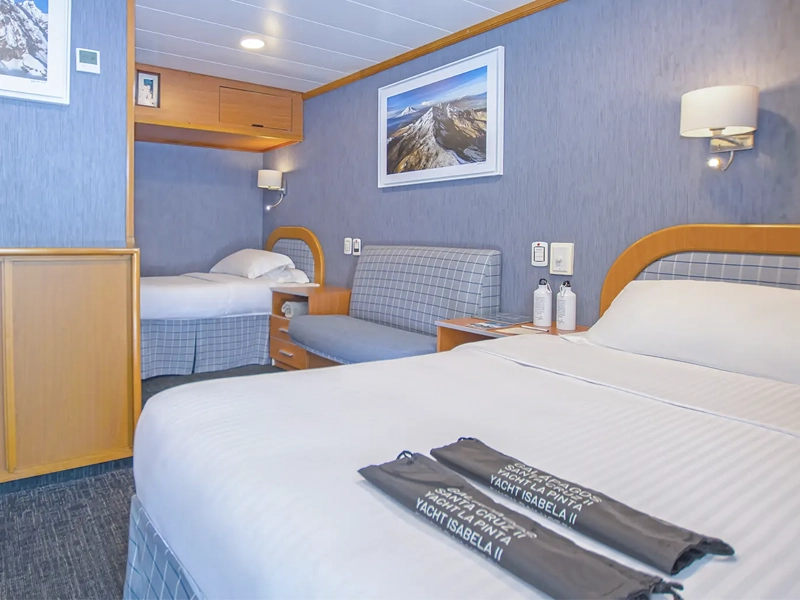 ISABELA-II-classic-cabin-image