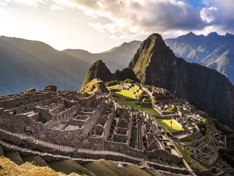 MACHU PICCHU Metropolitan