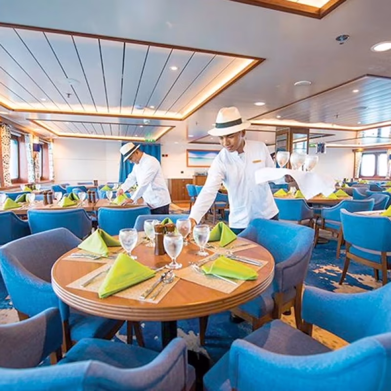NATIONAL-GEOGRAPHIC-ENDEAVOUR-II-PRICES-restaurant-image