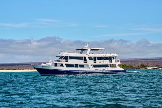 Monserrat-Yacht-Galapagos-portfolio thumbnail